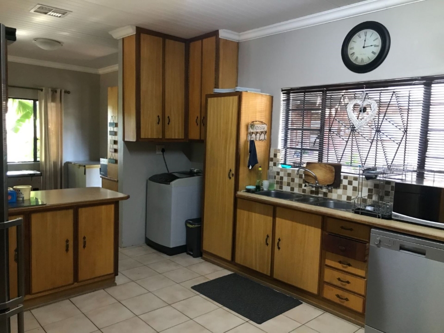 4 Bedroom Property for Sale in Die Rand Northern Cape